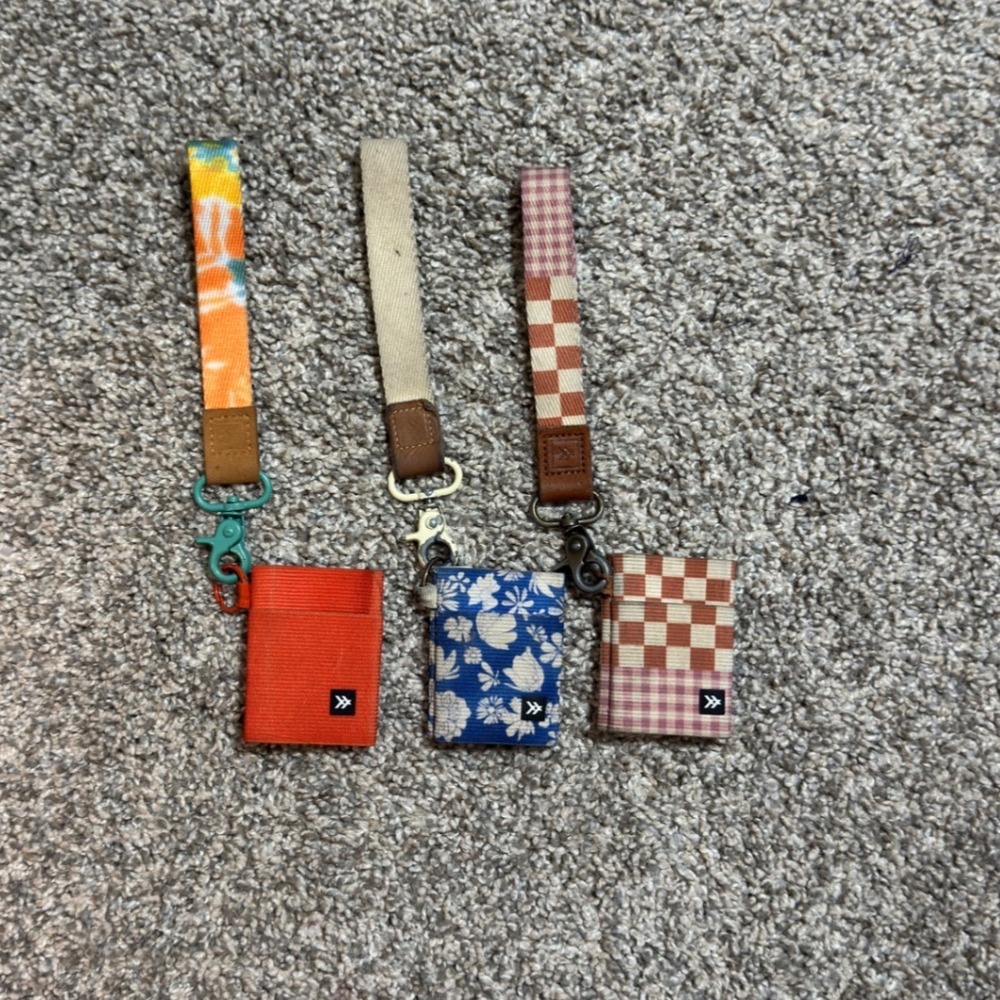 Thread Wallets Wristlet Lanyard Card Holder Bundle Tie Dye Floral Checkered 3pc